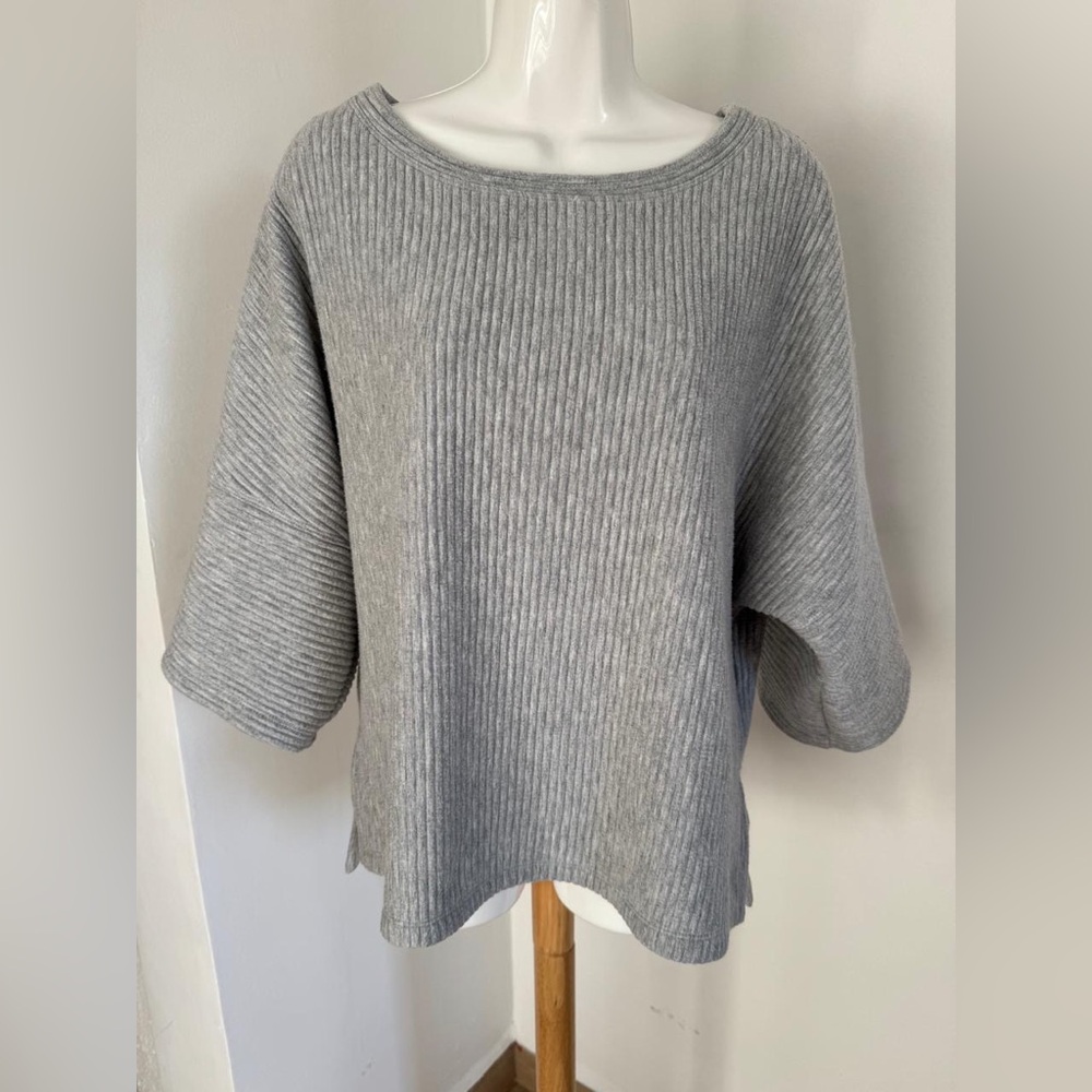 Max Studio Light Gray Ribbed Women's Sweater